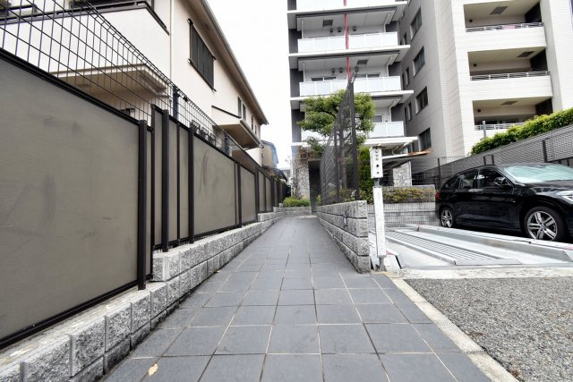 プライマル西宮夙川のエントランス