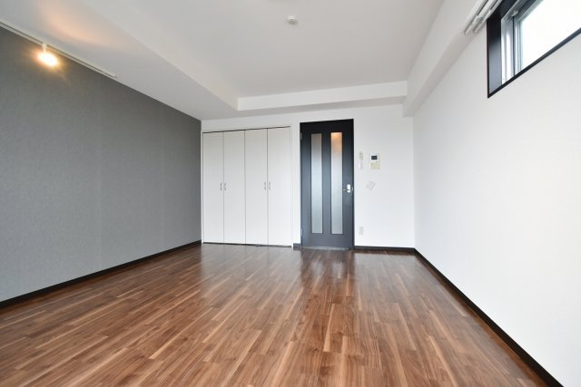 プライマル西宮夙川の洋室