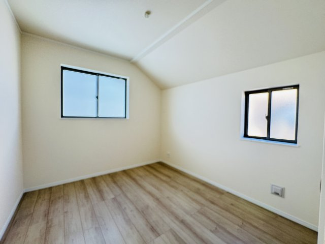 松戸市新松戸南２丁目新築戸建【馬橋北小学校：3分】の洋室|5.25帖洋室