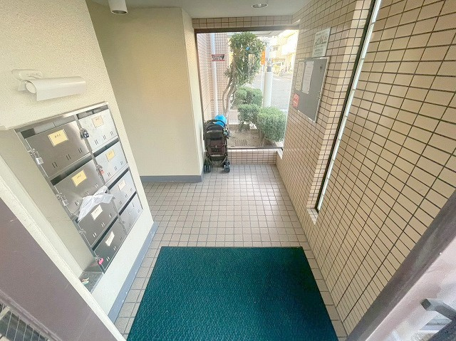 ファミール上田のエントランス