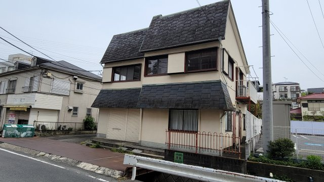 ジャパンビル大船の外観