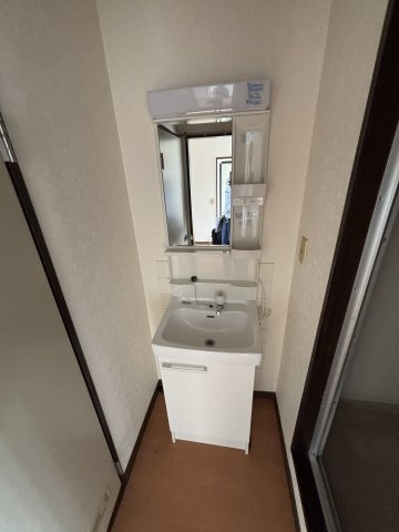 ファミール清水の独立洗面台|洗面台独立！