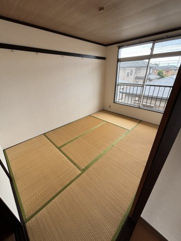 ファミール清水の和室