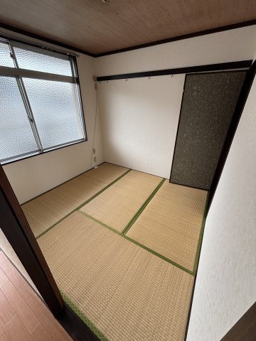 ファミール清水の和室