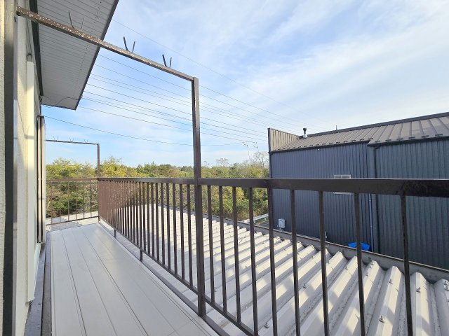 あきる野市草花　中古戸建のバルコニー