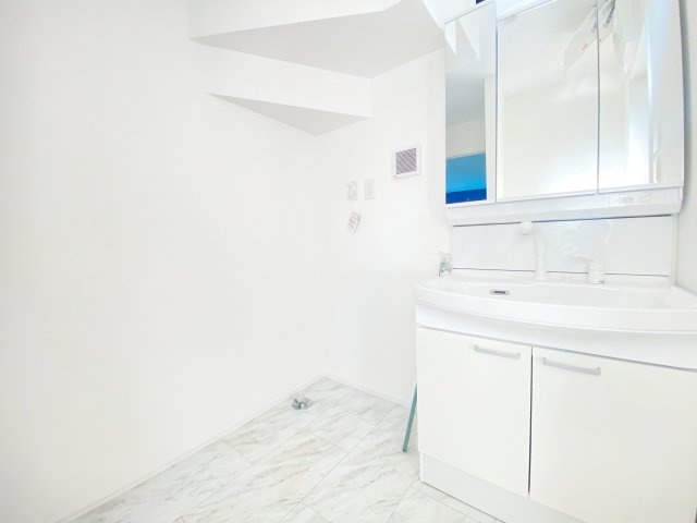 『八王子市新築戸建て』八王子市上柚木2261-2【仲介手数料無料】　１期の独立洗面台|～仲介手数料無料☆八王子ひなた不動産～　八王子市上柚木　新築戸建て