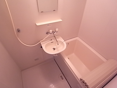 【浴室】 | ピアシャンテ | 日々の暮らしに欠かせないお風呂です