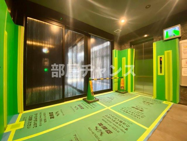 エスリード栄エステージのロビー