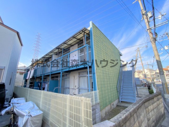 【外観】 | 　グリーンハイツさんわA棟 | 外はこのようになっています