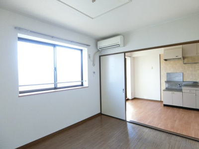 【洋室】 | グランメール旗ヶ崎Ⅰ