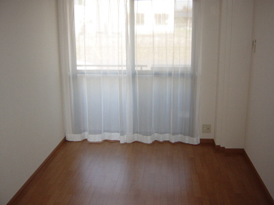 【居間・リビング】 | エレガントモレノ | 南側洋室