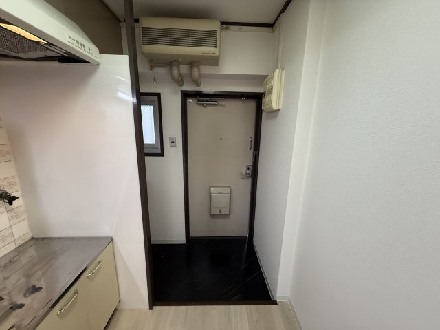 庄内フラッツの玄関