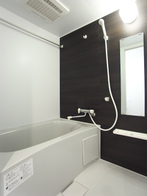 リブリ・桜新町の浴室|日々の疲れを癒すお風呂付です