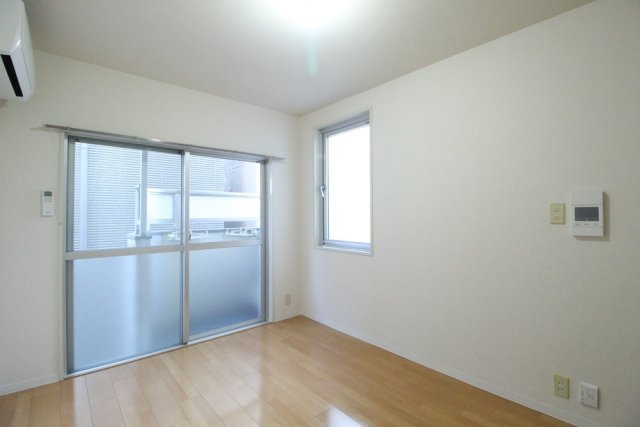 サンパレス中野の洋室|広々とした洋室です