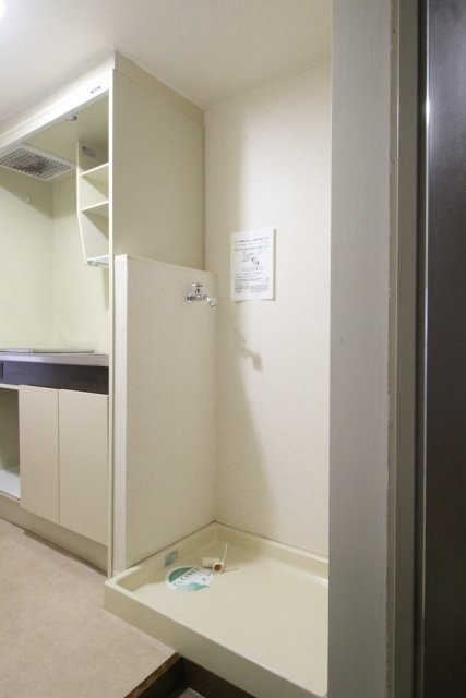 サンパレス中野の設備|室内洗濯機置場