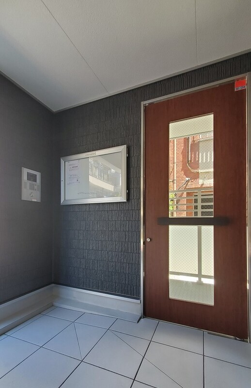 リブリ・三軒茶屋のエントランス|毎日通るエントランスはこのようになっています