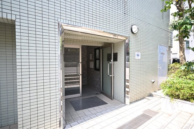 モビーレ等々力のエントランス|建物の内部です