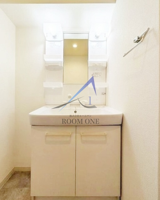 秋山ビルの洗面所|洗面台です。