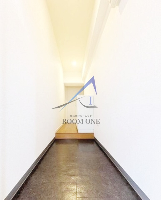 秋山ビルの玄関|玄関です。