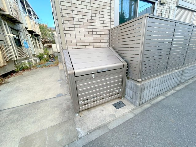 ＲＥＩＷＡのその他共用部分|★敷地内専用ゴミストッカー★