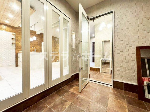 加島1戸建の玄関|きれいな玄関です