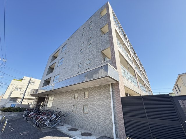 KAZU市川の外観