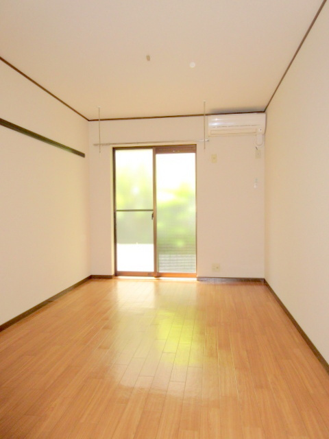 ヴォーンツィンマーシャインの洋室|★フローリング調ＣＦ★