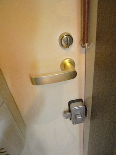 ヴォーンツィンマーシャインの設備|★安心のダブルロック★