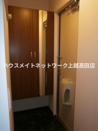 ｇｒｏｗｉｎｇの玄関|玄関