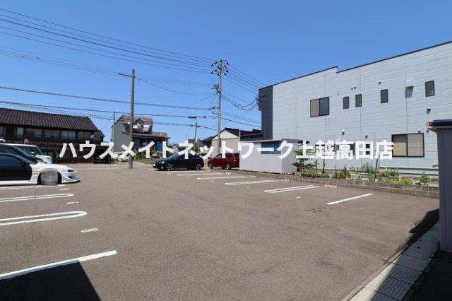 ｇｒｏｗｉｎｇの駐車場|駐車場