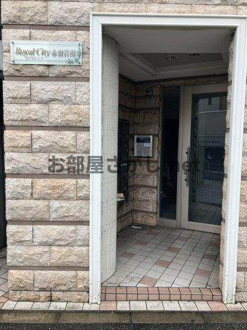 ロイヤルシティ赤羽岩淵のエントランス|落ち着いたエントランスです