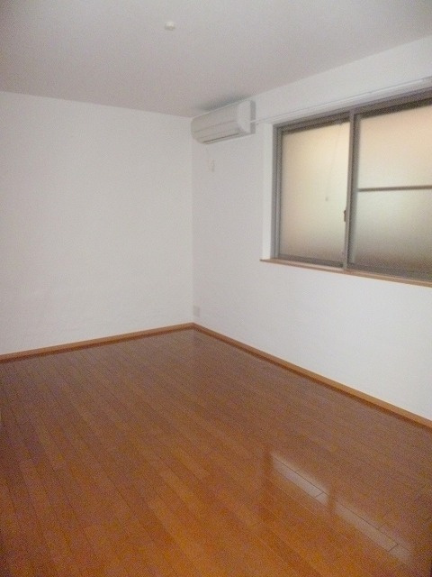 オークヒル　Ｓ棟の洋室|最上階　3面採光