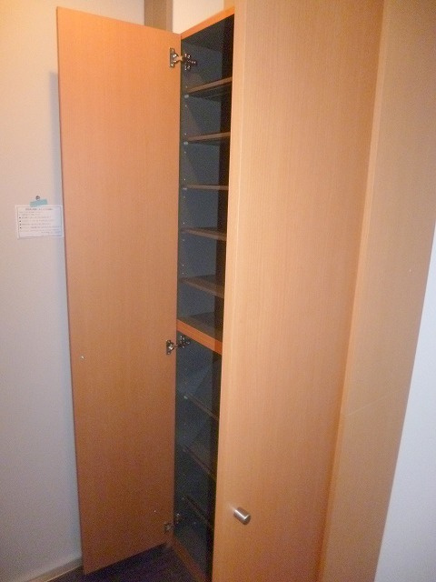 オークヒル　Ｓ棟の玄関|シューズボックス