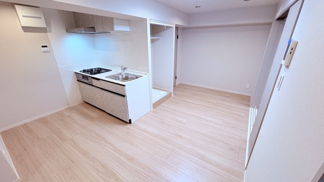 ★仲介手数料無料★マンション仙台坂カトレア（リフォーム完了　再開発大井町トラックスが完成して住みやすくなる街）の居間・リビング