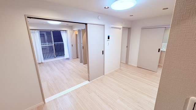 ★仲介手数料無料★マンション仙台坂カトレア（リフォーム完了　再開発大井町トラックスが完成して住みやすくなる街）の居間・リビング
