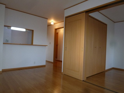 【居間・リビング】 | メイプルヴィラＡ