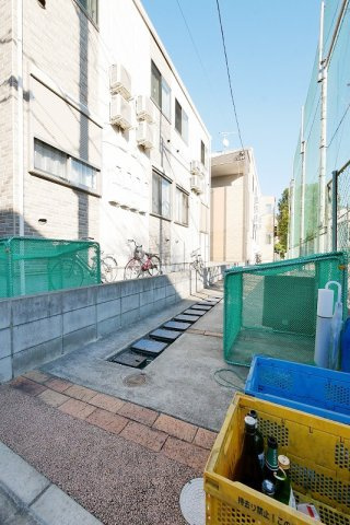 コーポRiNの外観