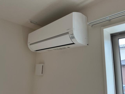 【設備】 | ＬｏｎｇＲｉｖｅｒ四郎丸 | 洋室　エアコン