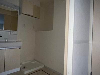 【洗面所】 | ＬｏｎｇＲｉｖｅｒ四郎丸 | 洗濯機置き場