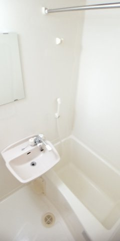 レオパレスＭＡＭＩの浴室