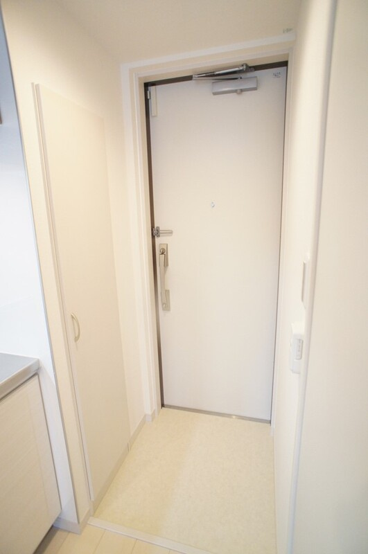 リブリ・Calme-Unの玄関