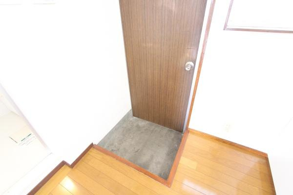 さくらハイツの玄関