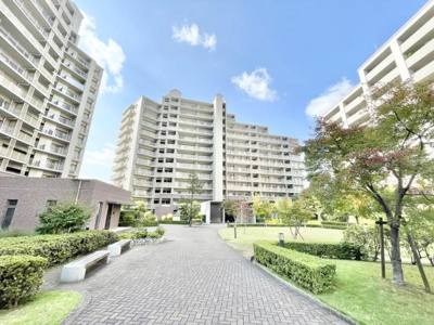 【その他】 | 北花田庭園都市グランアヴェニューウエストプレイス | ■毎週土・日・祝のご対応可能■
お忙しい方も、お仕事前やお仕事帰りなどお客様のご都合に合わせてご案内致します！キッズルーム・駐車場完備！