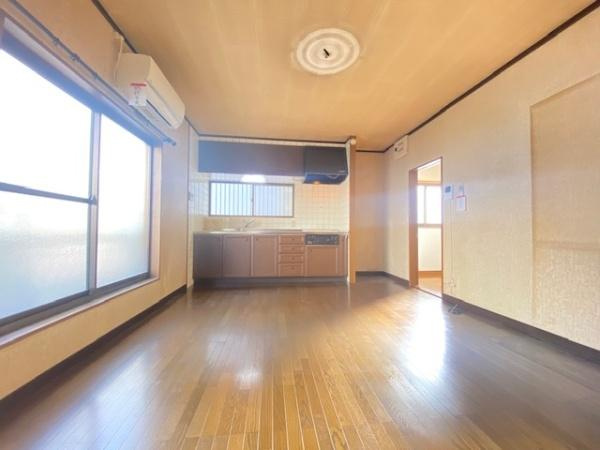 【居間・リビング】