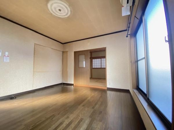 【居間・リビング】