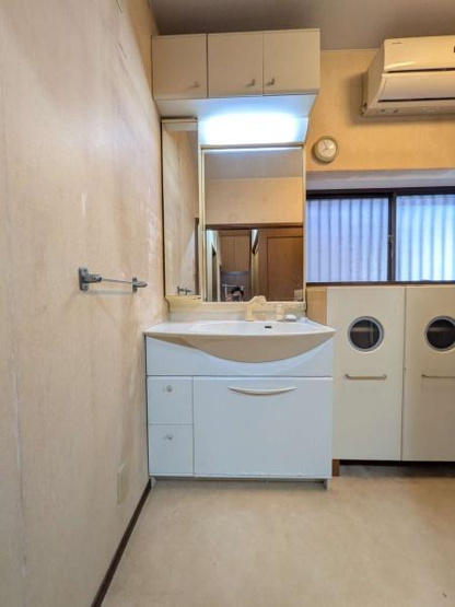 【独立洗面台】