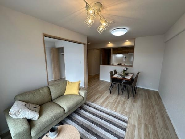 【居間・リビング】 | 香里ヶ丘ガーデンハイツ第1期棟