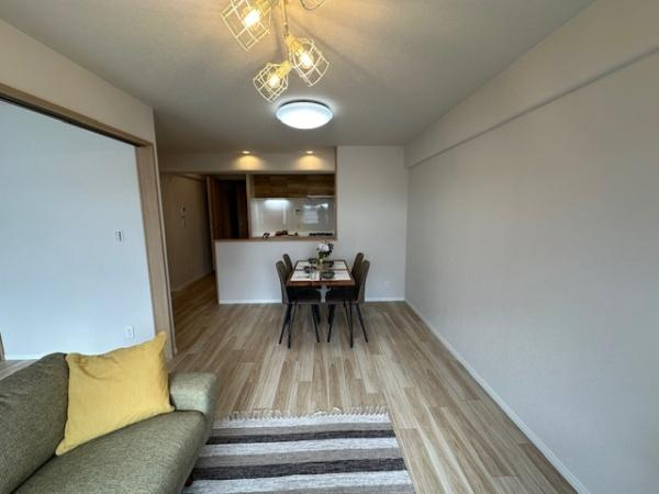 【居間・リビング】 | 香里ヶ丘ガーデンハイツ第1期棟