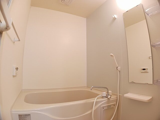 サワディ－　Ⅱの浴室|きれいなお風呂です