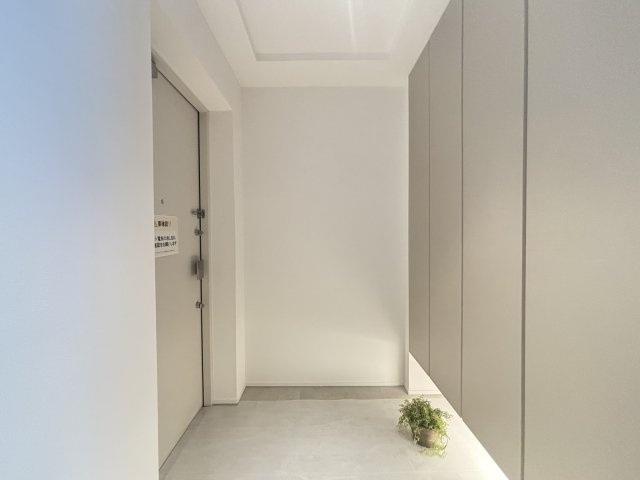 コートレジデントタワーの玄関